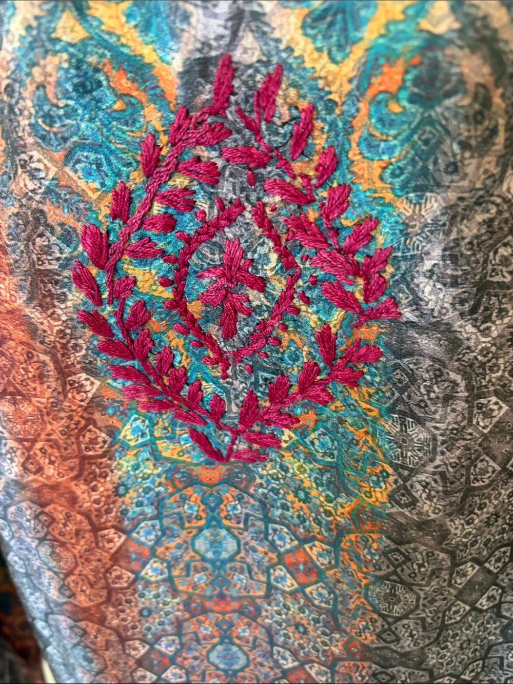 Long-Sleeve Embroidered Tunic Top in Teal and Magenta - Picture 4 of 4